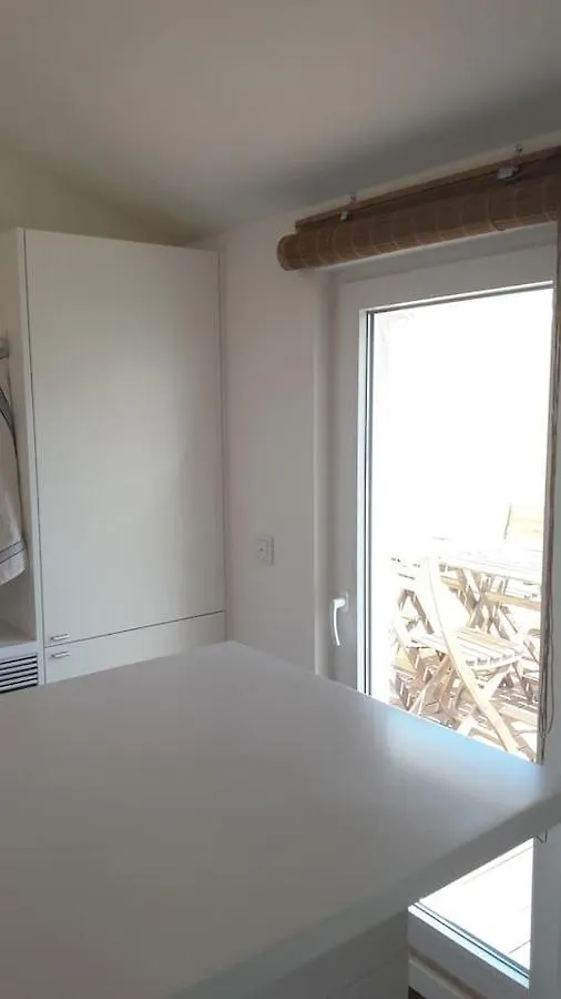アパート リスボンModern Cosy Flat With Terrace In Campo De Ourique.アパートメント